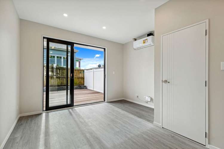 2E Glenford Lane Te Atatu Peninsula_4