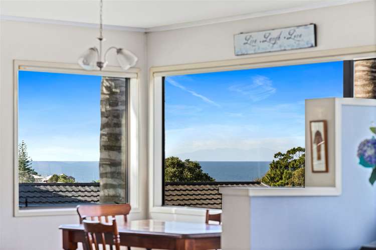 689 Beach Road Rothesay Bay_1