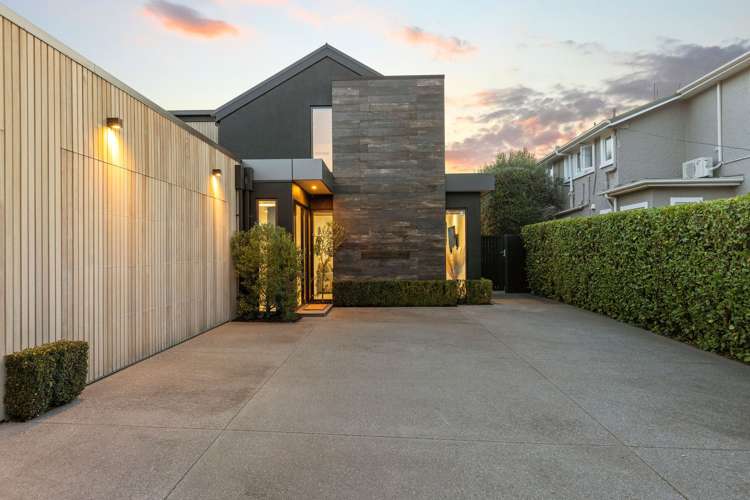 29 Rossall Street Merivale_28