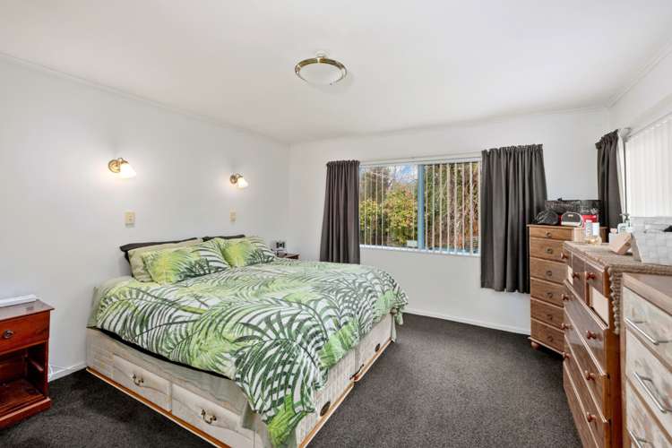 48 Robinson Avenue Holdens Bay_10