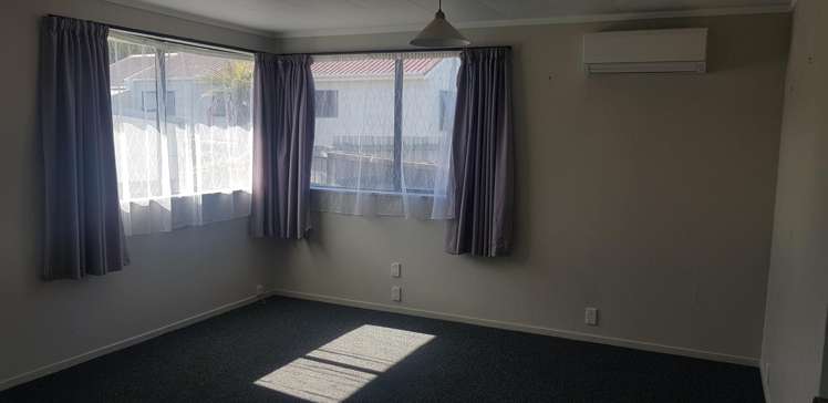8B Jet Place Pukehangi_2