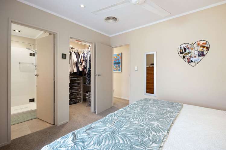 3 Sheridan Crescent Leamington_19