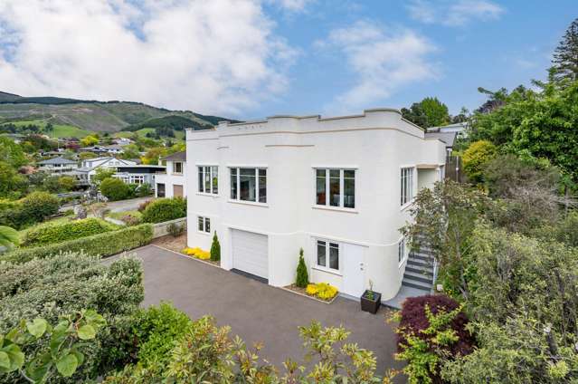 The Finest Art Deco Dwelling in Richmond