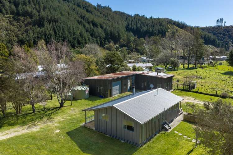137 Wakamarina Road Canvastown_26