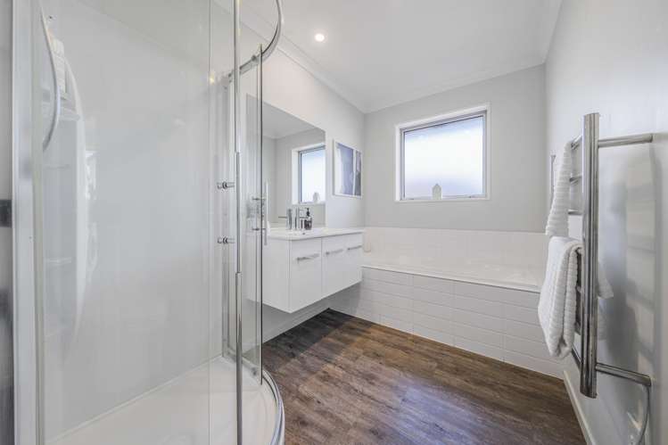 64 Willryan Avenue New Brighton_14