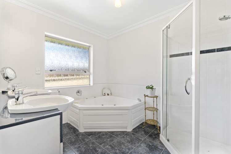 2 Eighth Avenue Tauranga Central_10