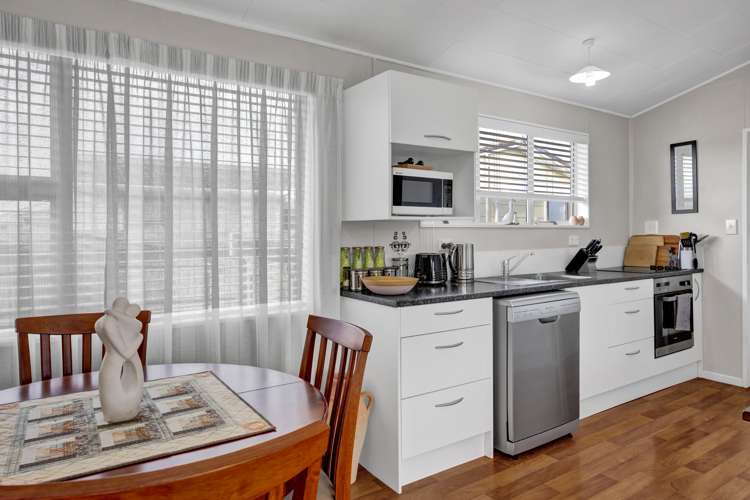 34 Kamahi Avenue Hawera_6