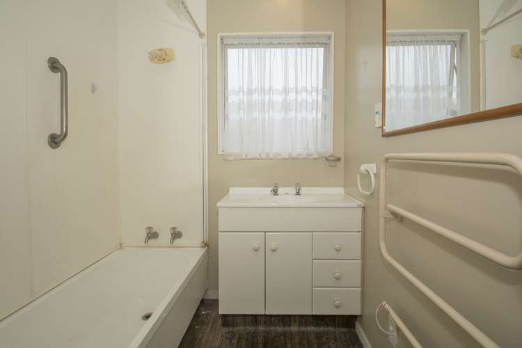 39 Jonathon Street Brookfield_18