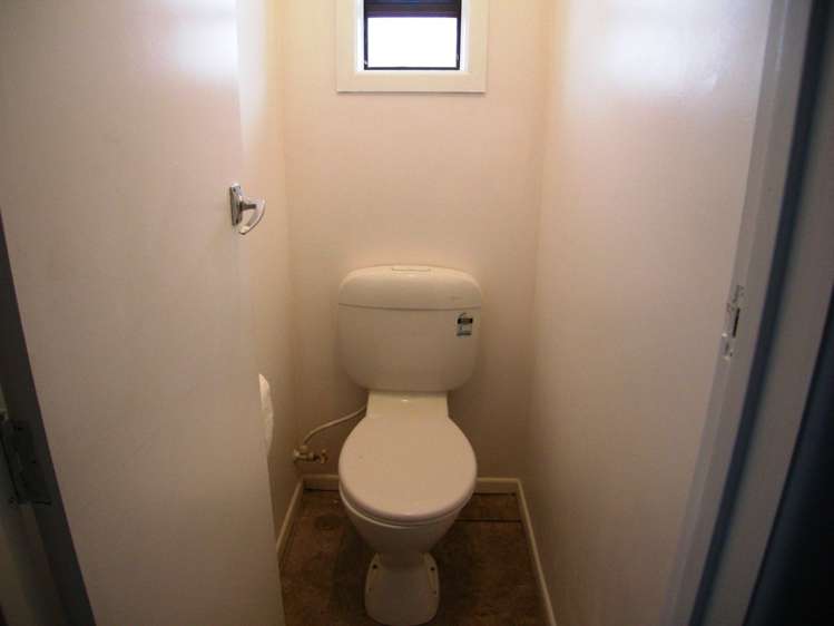 28 Sutton Crescent Papakura_6