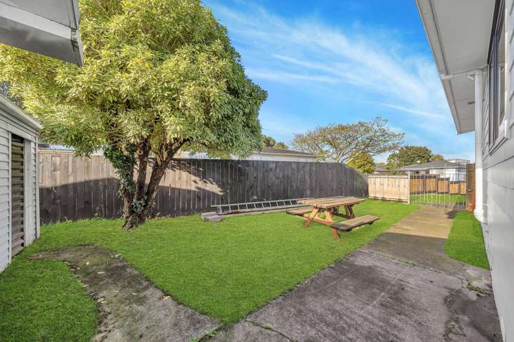12 Sunlands Drive Manurewa_18