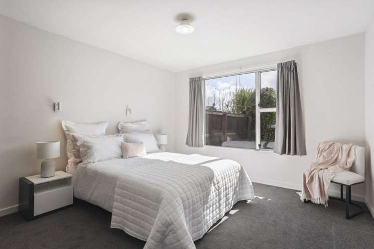 1/6 Quinton Place Bishopdale_11