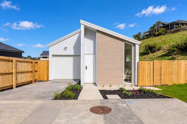42 Ara Taha Crescent Orewa_11