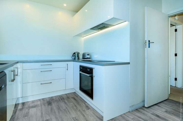 318 Pine Avenue South New Brighton_16