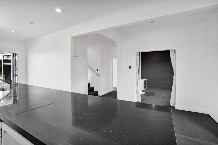 16 Weymouth Street New Plymouth Central_7