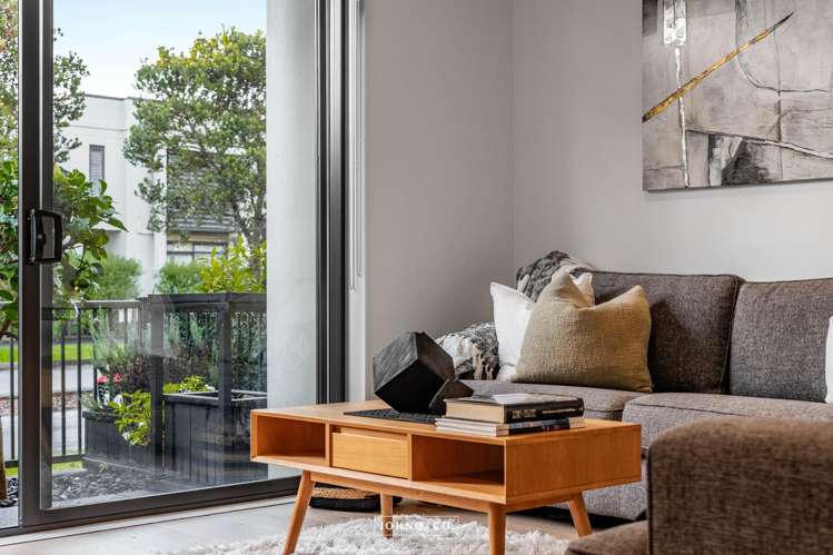 52 Bluegrey Avenue Stonefields_12