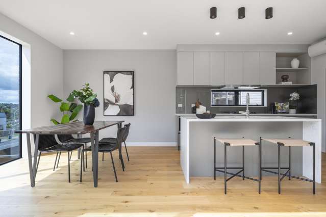 1 & 2/101 Oaktree Avenue Browns Bay_2