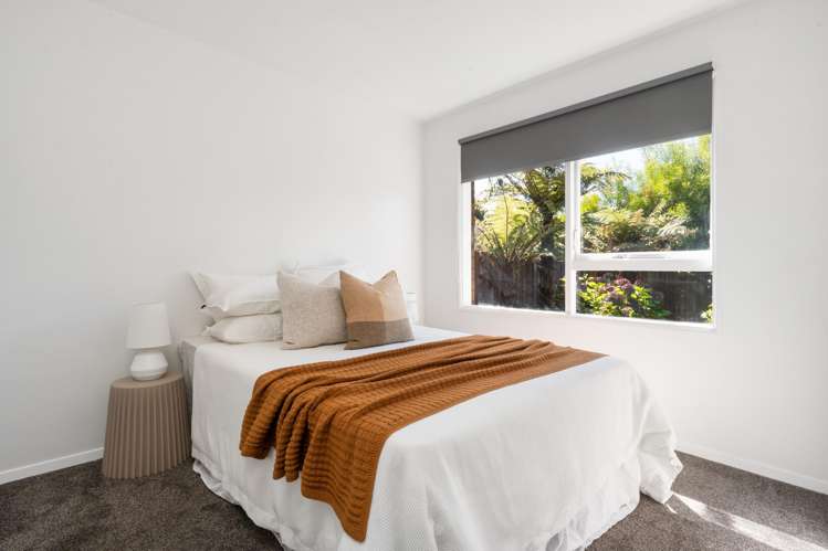 2/4 Lomax Place Islington_13