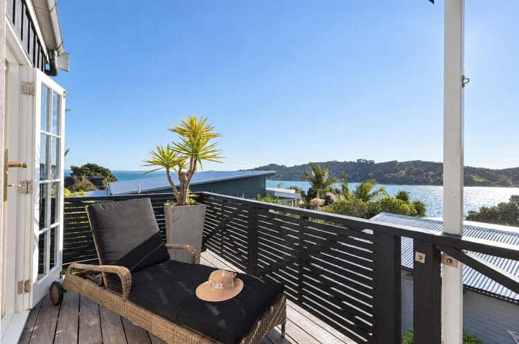 70 Burrell Road Oneroa_9