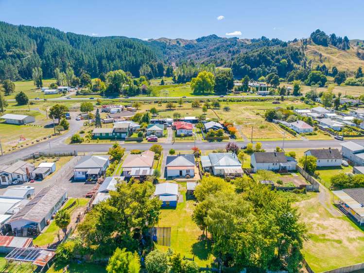 9 Ngatai Street Taumarunui_17