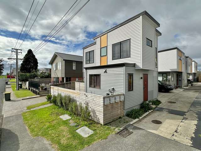 1/4 Edgerton Road Te Atatu Peninsula_2