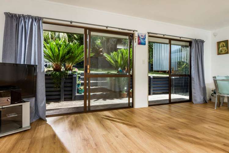 2/706 Beach Road Browns Bay_31