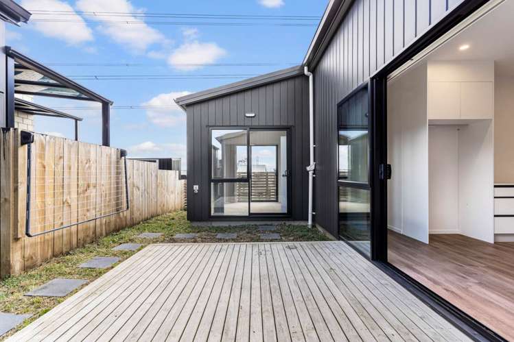 18 Puwha Street Massey_14