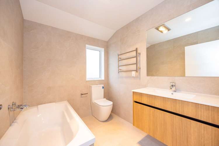 34 Hellyers Street Birkdale_14