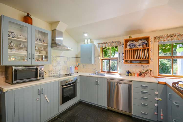 59 Grehan Valley Road Akaroa_12