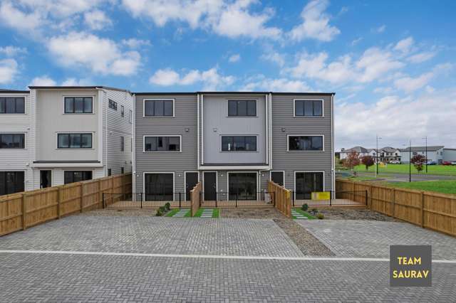 5 & 7 Awhi Way Karaka_2