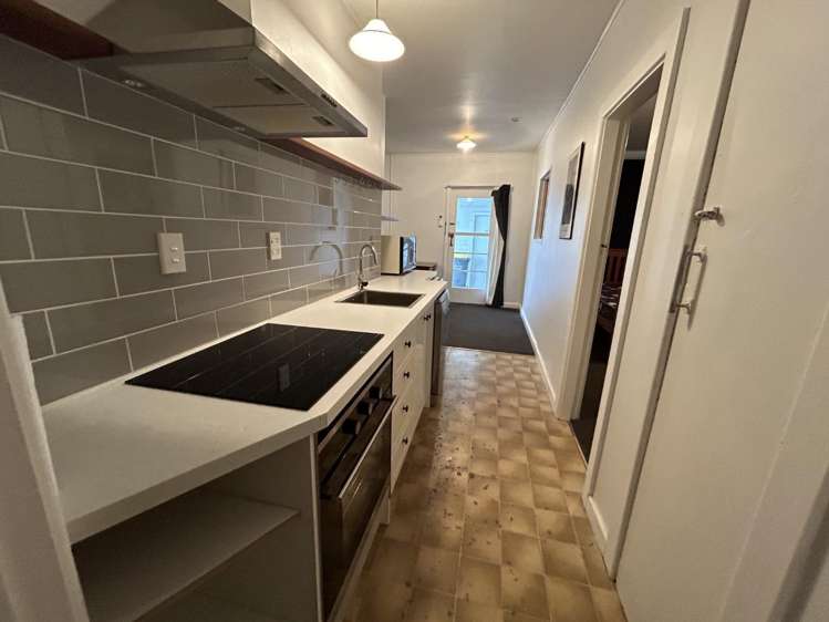 2/130 Bright Street_0