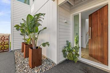 33 Coronation Street_4