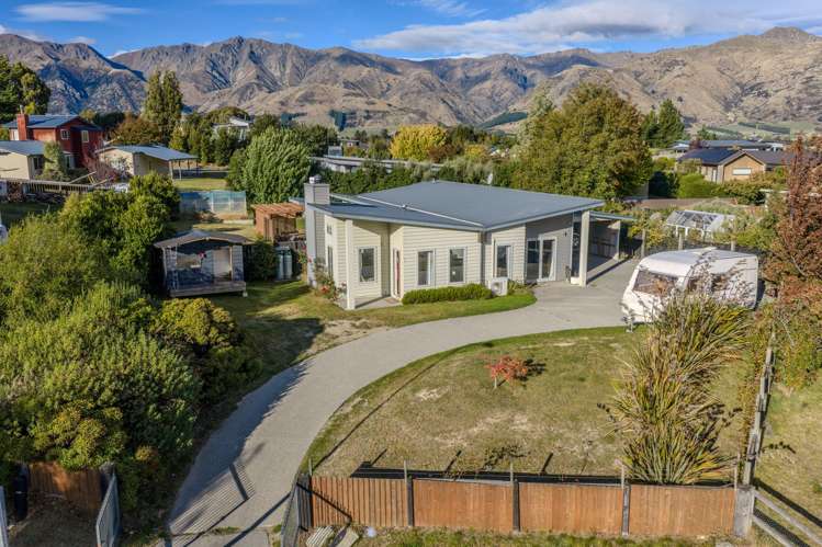 7 Ellie Place Lake Hawea_1