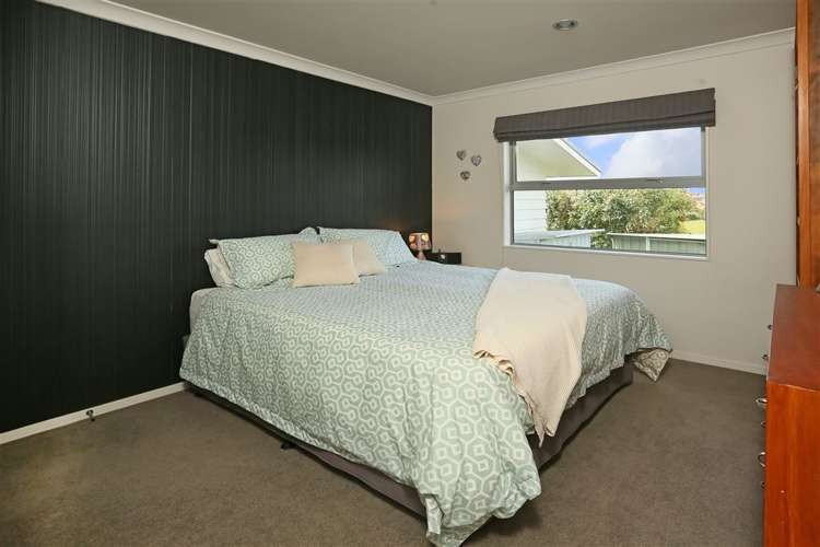 67 Lake Panorama Drive Henderson_21