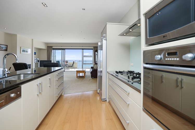 10/4 Buller Street New Plymouth Central_5