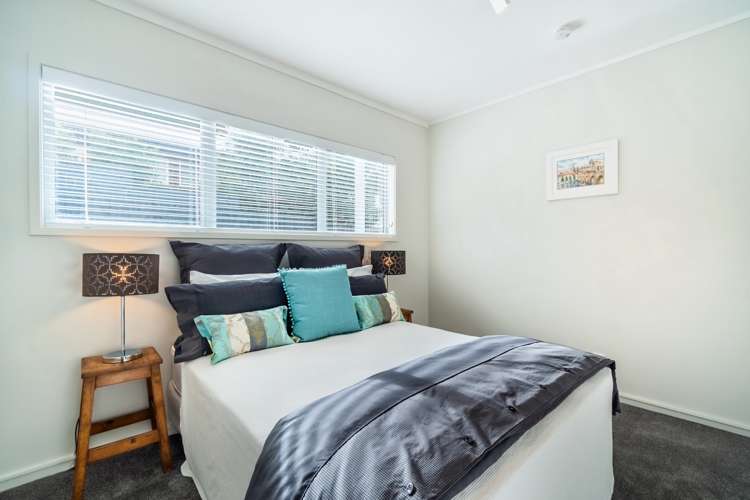 2/5 Marama Street Castor Bay_14