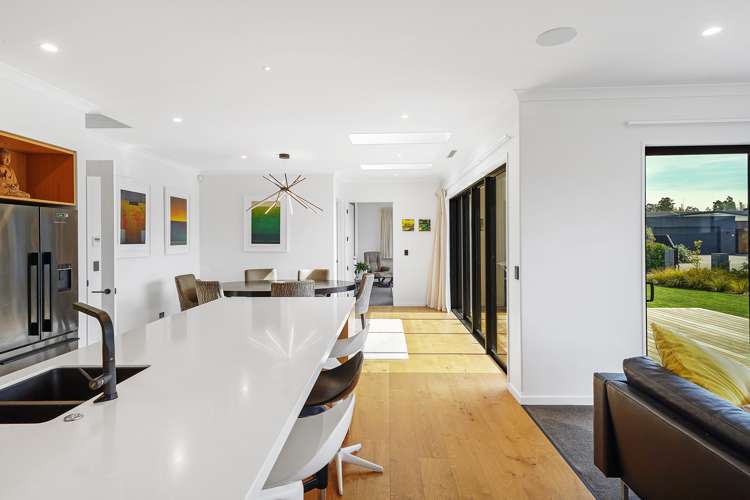 5 Carnaveron Drive Lincoln_5