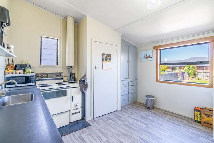 83 Lowe Street Avenal_8