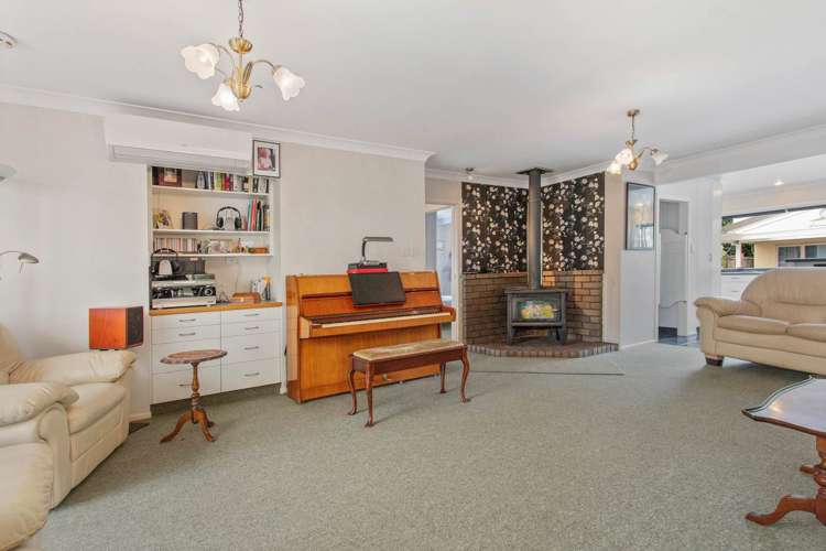 8 Stokes Avenue Te Atatu Peninsula_4