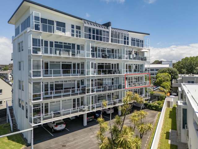 6/22 Cliff Road Tauranga Central_1