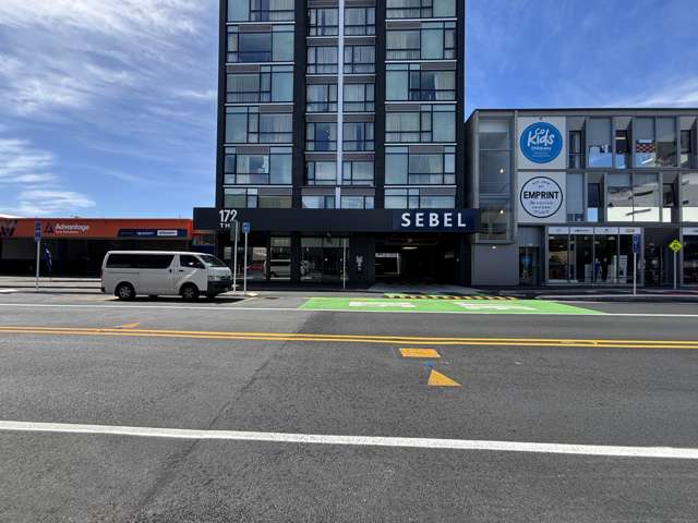 High-Profile Retail in Thorndon Quay