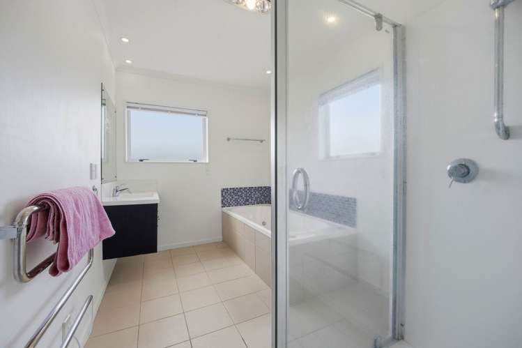 7 Carol Lee Place Albany_20
