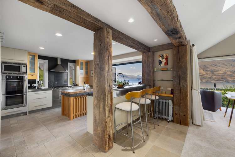 5 Vancouver Drive Queenstown_11