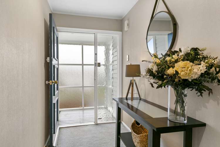 24 Colchester Crescent Newlands_17