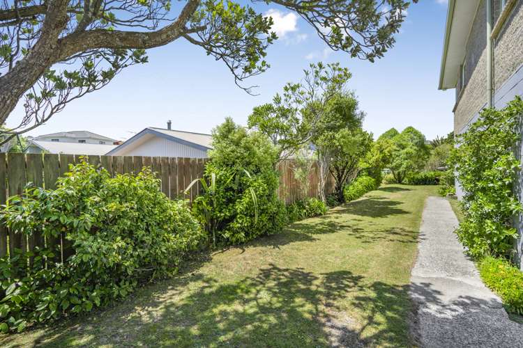140 Dowse Drive Maungaraki_17