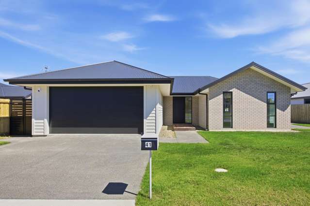 Space, Spec & Style in Woodlands Estate