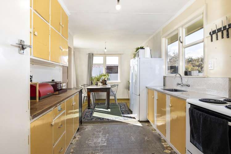 17 Gill Crescent Redwoodtown_1