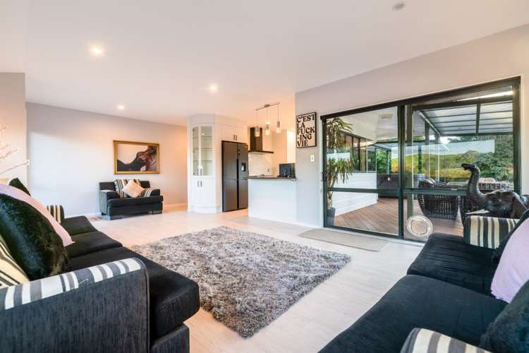 14 Wade Place Welcome Bay_3