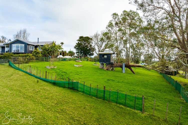 147 Petley Road Paparoa_46