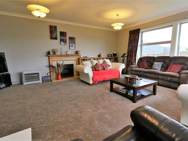 35 William Wong Place Carterton_10