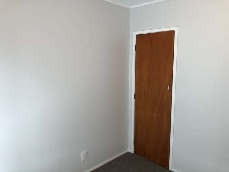 2/12 Ellice Road Totara Vale_11